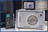 【動作保証】 富士フイルム FUJIFILM FinePix F10 3X 元箱、バッテリー、取扱説明書付属 同梱無料 #ks117